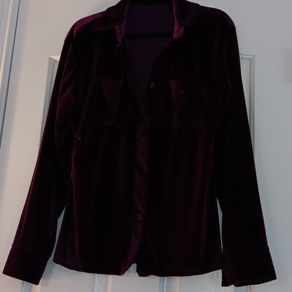 Purple velvet long sleeve shirt nwt boutique  Size XL